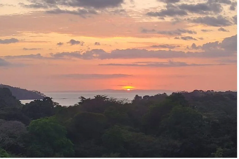 Sunset over the Pacific from Santa Catalina, Veraguas